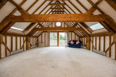 Entertainment Room / Bedroom