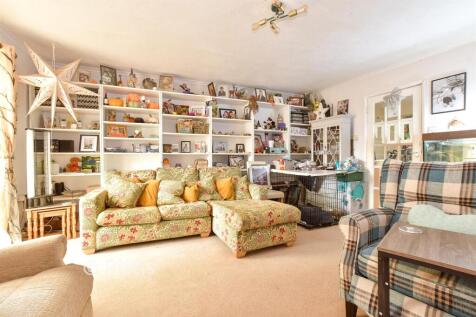Sandown, PO36 - property photo