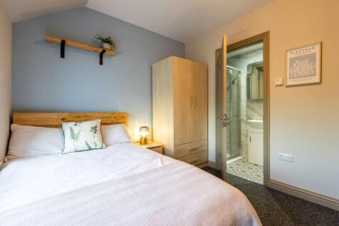 Room 5 (2).jpg
