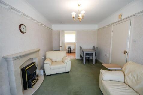 Living Room (2)