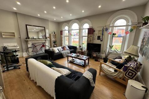Portland Crescent, Chorlton-on-Medlock, £138pppw photo 3