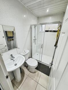 Liverpool Road, Newcastle-under-Lyme, ST5 photo 5