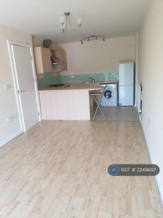 Lounge Dinning Are Into Kitchen 