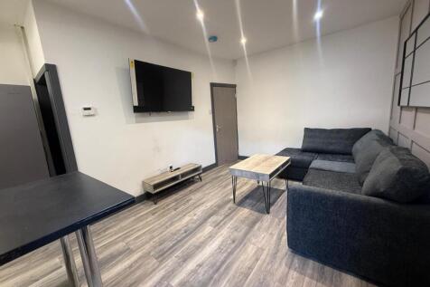 Denham Street, Chorlton On Medlock, Manchester £152pppw photo 4