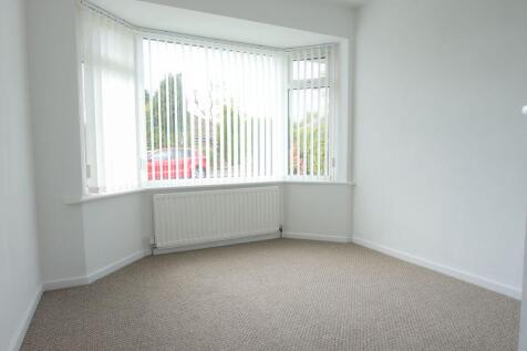 Roachburn Road, Hillheads Estate photo 4