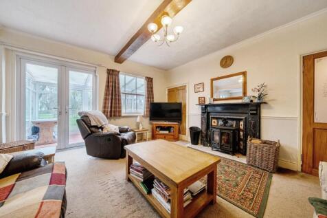 Lounge with view to Conservatory.jpg