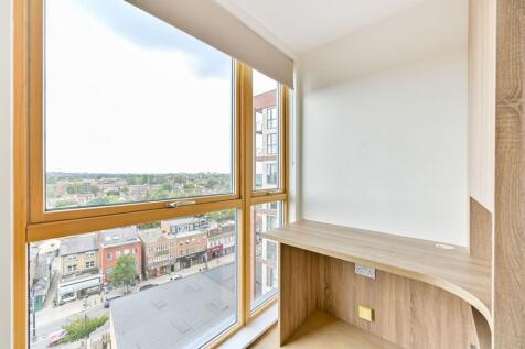 New Malden, KT3 - property photo