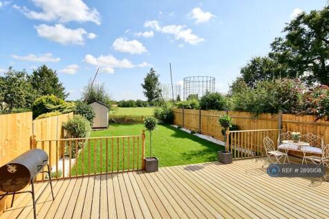 Ancaster Crescent, New Malden, KT3 photo 5