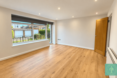 2 bed flat