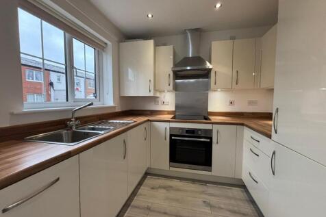 Alliott Avenue, Eccles, Salford photo 4