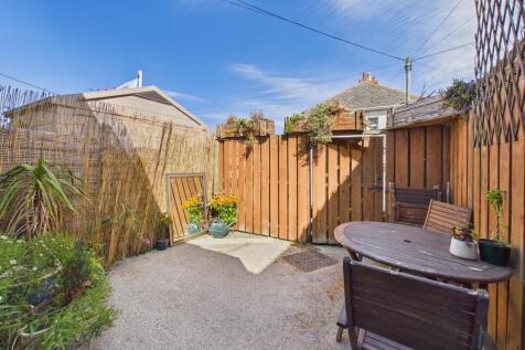 Rear Courtyard Garden.