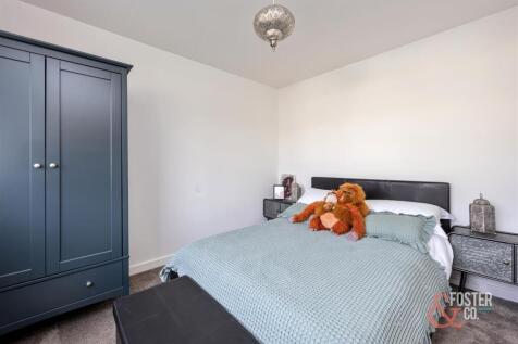 Flower Farm Close, 6-003.jpg