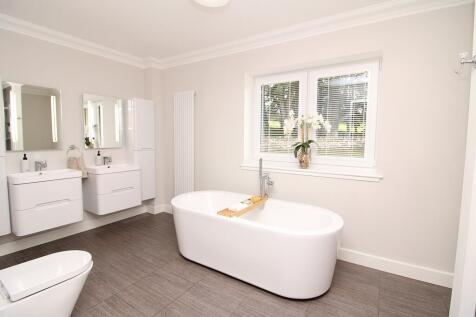 Principal Bedroom En Suite