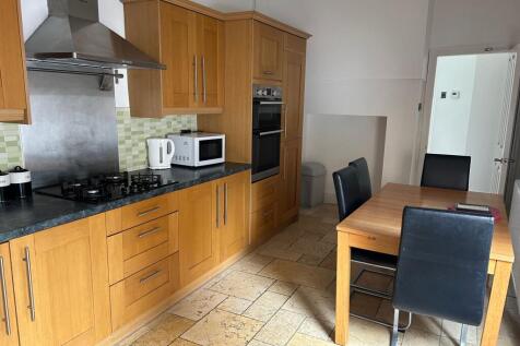 4-bed house on 4 Bed - Penny Lane, Mossley Hill, L18, £542/mo