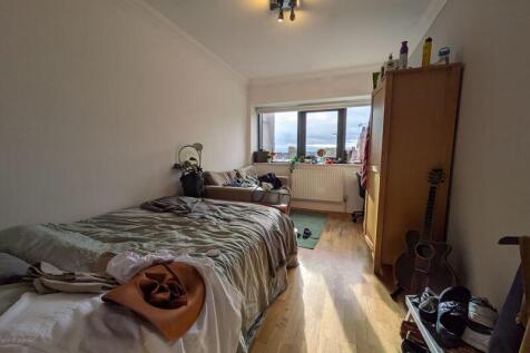 6-bed flat on Arthur Avenue, Nottingham, £2,990/mo