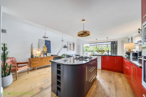 eb115db3-64db-4b0...