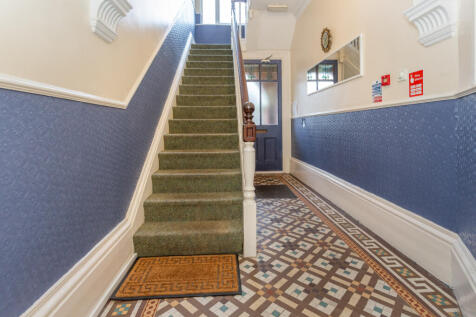 communalentrancehall