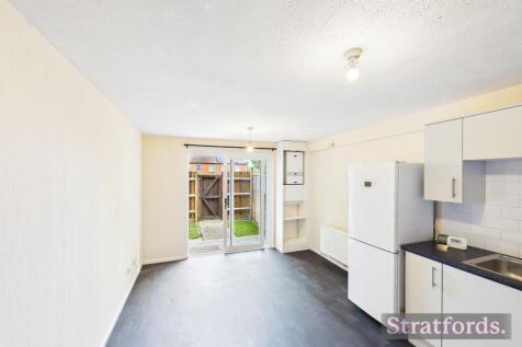 Permayne, New Bradwell, MK13 photo 4