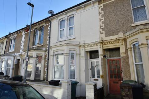 5-bed terraced on Manners Road, Southsea, PO4, £2,250/mo
