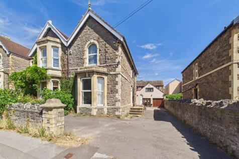 12 - Period house with a two storey commercial pre