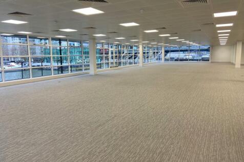 Refurbished 1st floor