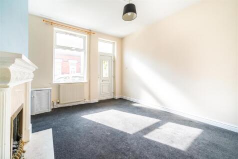 John Street, Brampton, Chesterfield photo 4