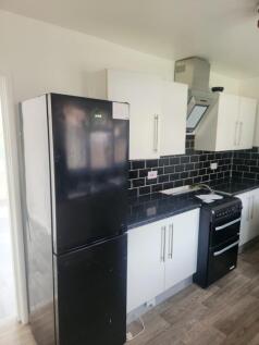 St Wilfrids Crescent, Harehills, Leeds photo 5