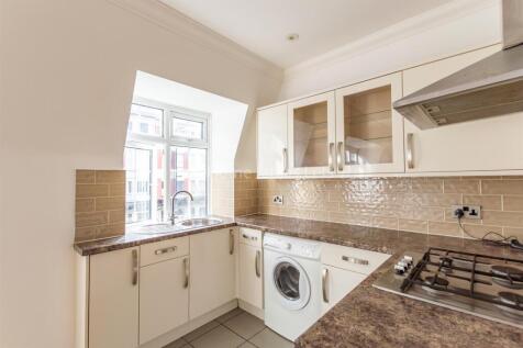 17899384 Kitchen(1).jpg