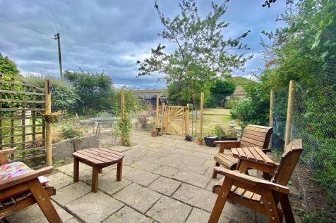 FURTHER EXTERNAL PHOTOGRAPHS