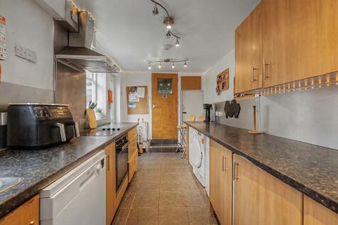 Kitchen - Angle 1