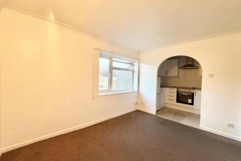 Thames Court, Crombie Close photo 3