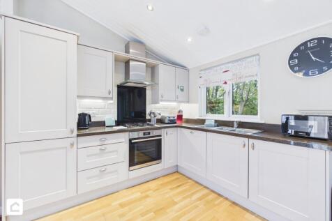 Hailsham Road, Stone Cross, Pevensey, BN24  photo 3