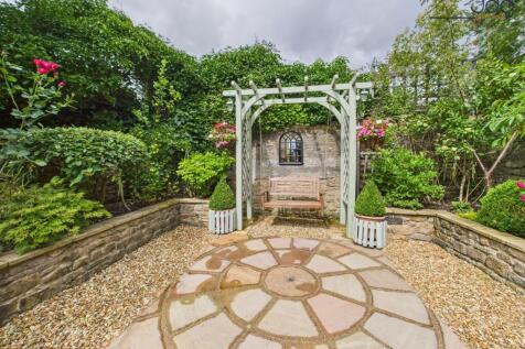 Beautifully landscaped seating area