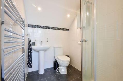 En-Suite Bathroom