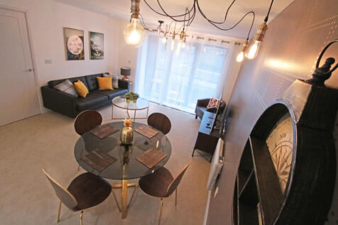 58olympushselounge1sml