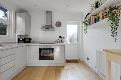 12-63b1JHPropWorld - 97a Venner Road - 27-medium.j