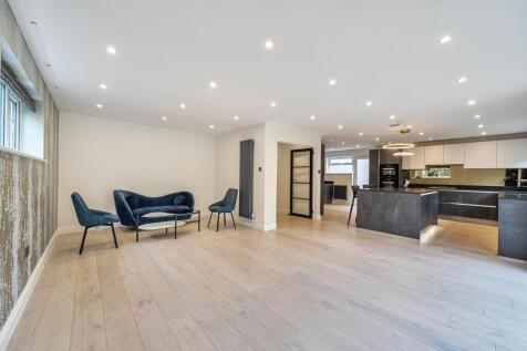 1348460-15-68b702...