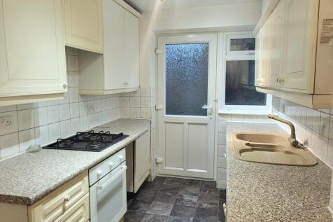Plumpton close, Wrose photo 3
