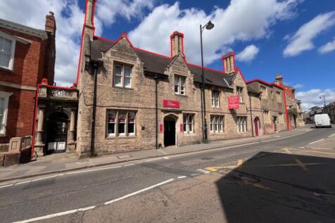 Lrg_Lrg_front shot northgate