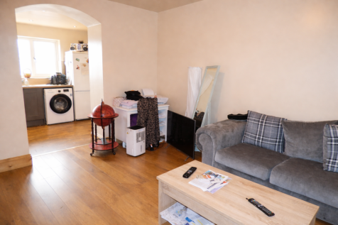 Mount Terrace, Batley, WF17 6AY photo 4