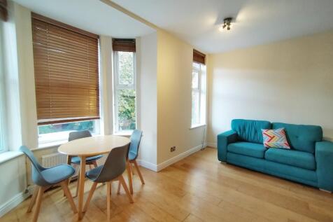 £170 pppw, Brighton Grove, Manchester, M14 photo 4