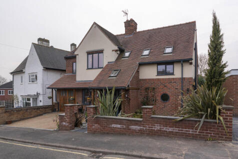 4_oakwell_crescent-38