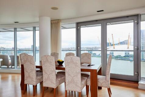 Fairmont Avenue, London, E14 photo 4