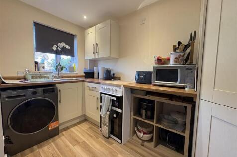 Well fitted kitchen