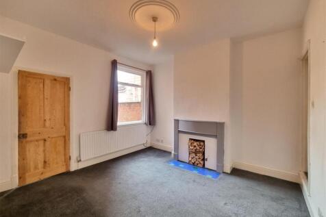 REAR RECEPTION ROOM