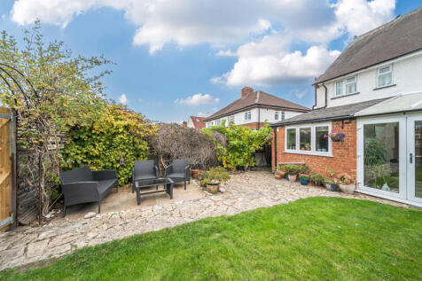 1370752-3-68f26a9...