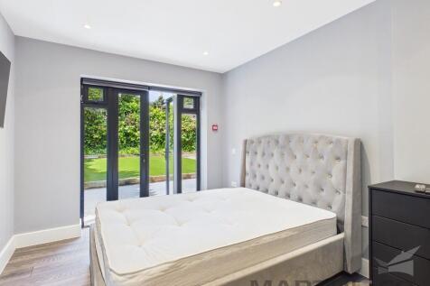 Bedroom 2.2