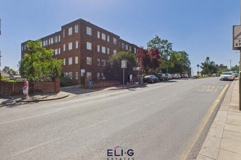 Spacious one bed flat for sale Burnham Court, Lon