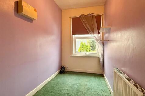 WhatsApp Image 2025-11-06 at 09.54.40_c2c649c8.jpg