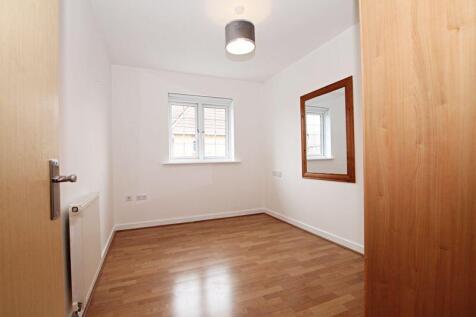 Park Cottage Drive, Titchfield Park photo 4